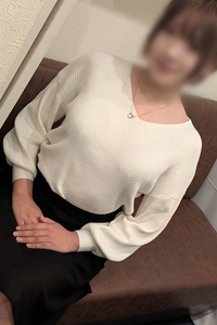 比留駒りりこ★瞳の魅力と美ボディ