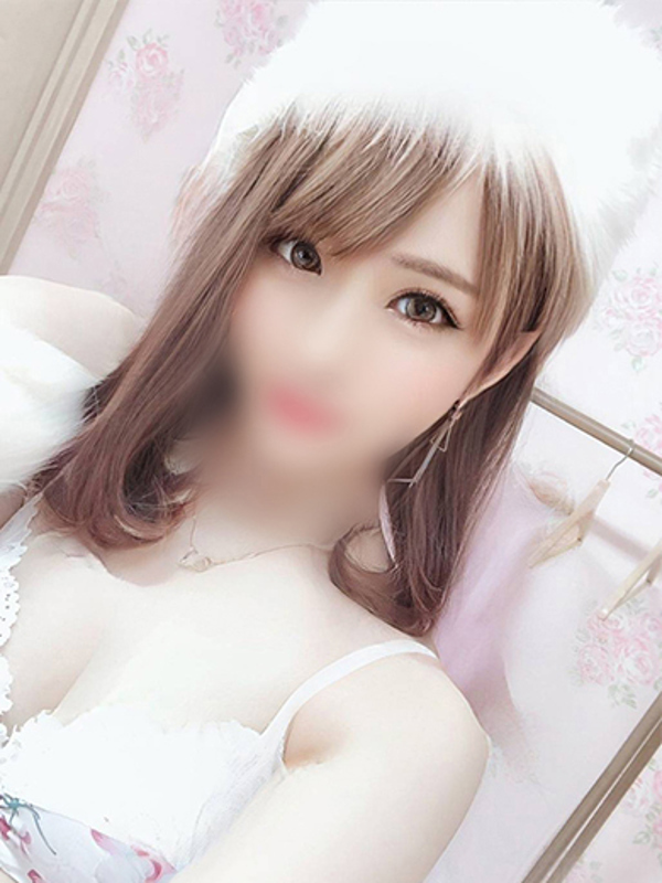 望月なる