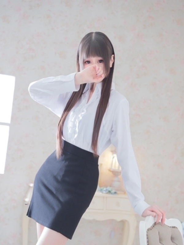 尾花ゆり★可愛さと大人の雰囲気