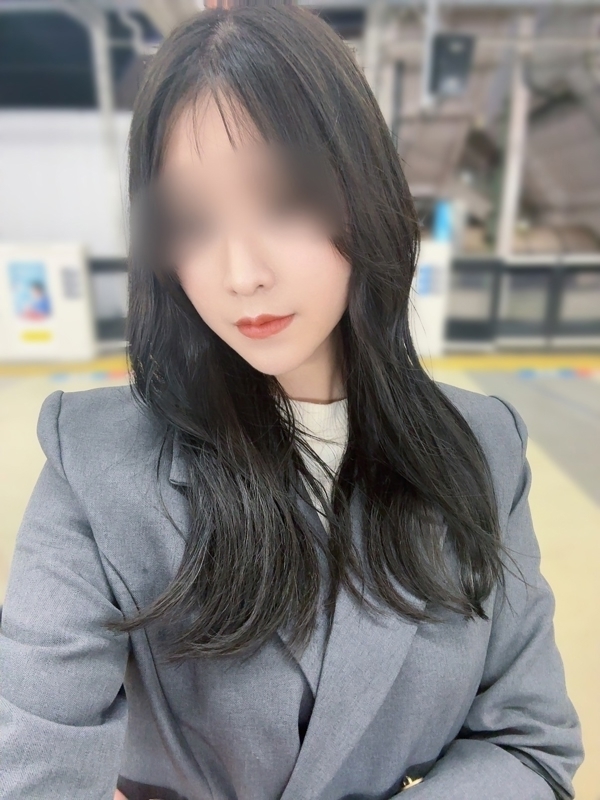 美月まこ★抜群スタイルな美人OL