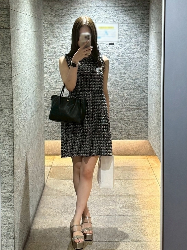 美月まこ★抜群スタイルな美人OL